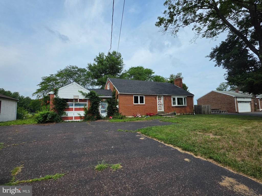 1005 LAURELWOOD ROAD , POTTSTOWN, PA 19465