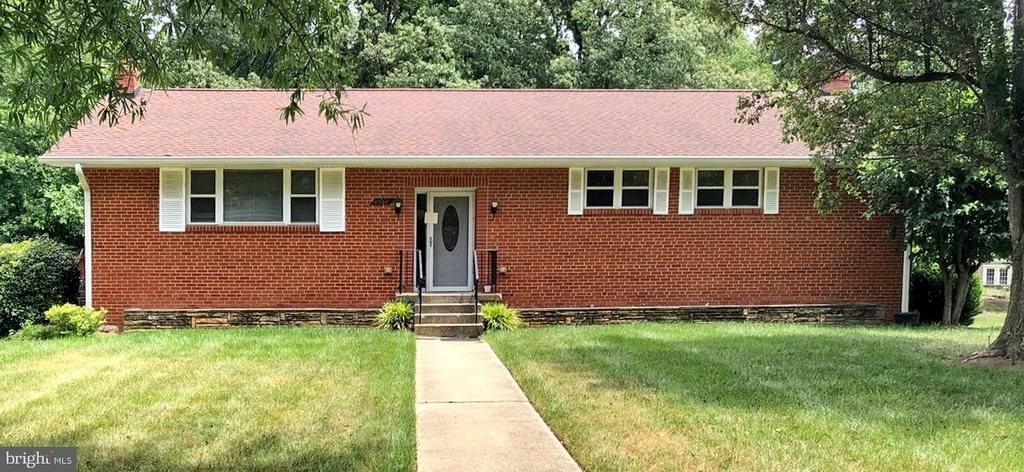 11608 Hickory Drive, Fort Washington, MD 20744 Main Photo