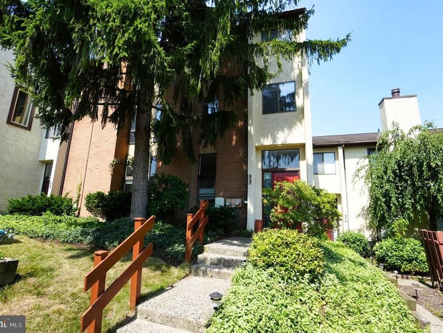 88 Palace Court , Chalfont, PA 18914 Main Photo