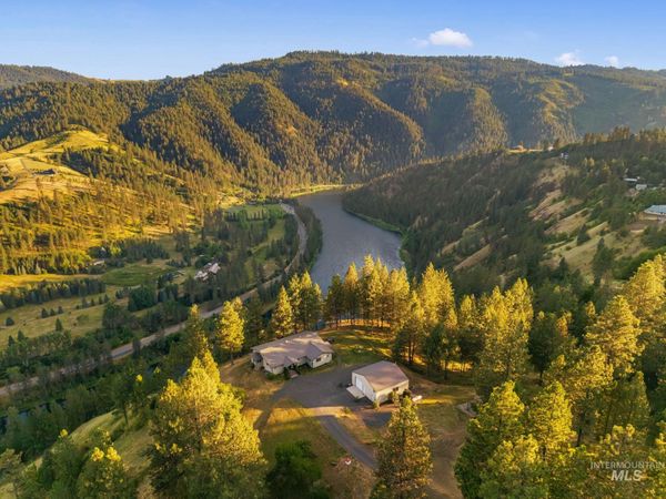 435 River Pointe, Lenore, ID 83541
