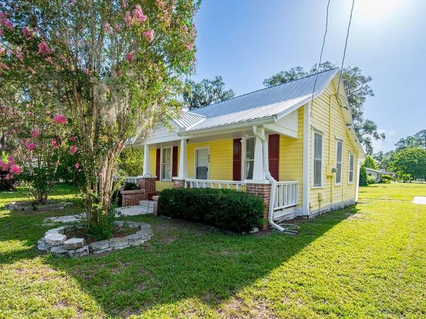 404 NE 2ND STREET , TRENTON, FL 32693