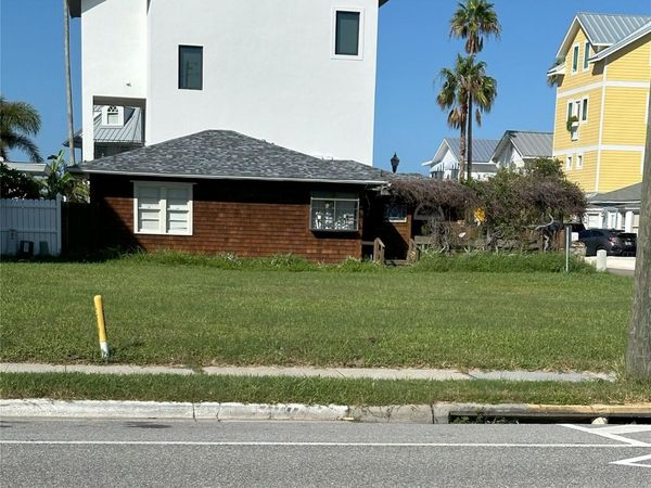 GULF BOULEVARD , REDINGTON SHORES, FL 33708