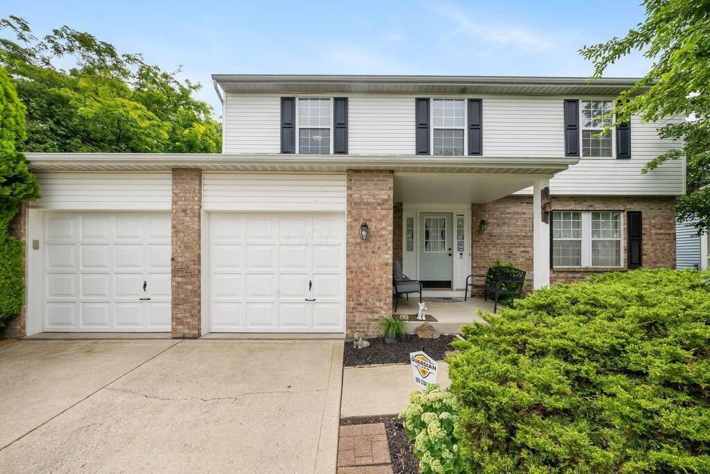 5259 Windflower Court , Hilliard, OH 43026 Main Photo