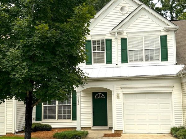 6834 Beverly Springs Drive , Charlotte, NC 28270