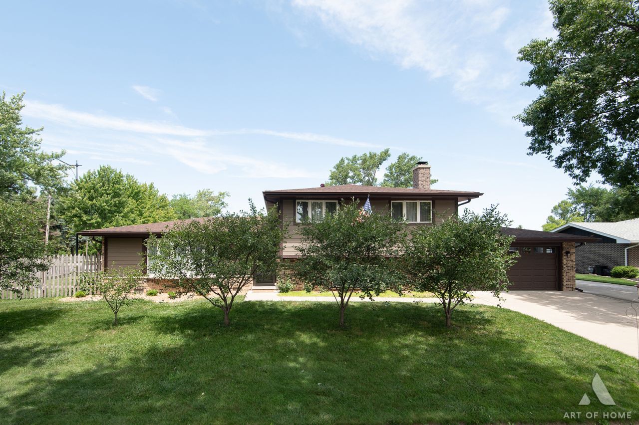 8140 W 91st Street , Hickory Hills, IL 60457