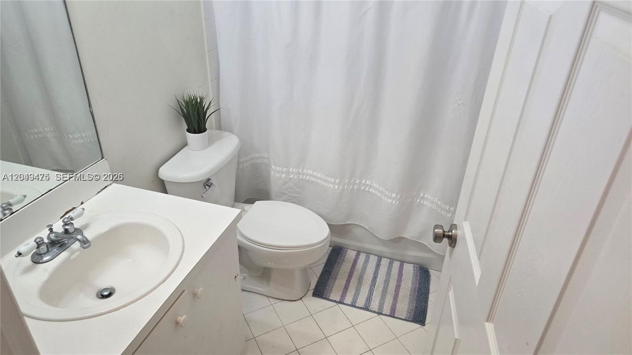2105 NE 40th Ave , Homestead, FL 33033 Photo