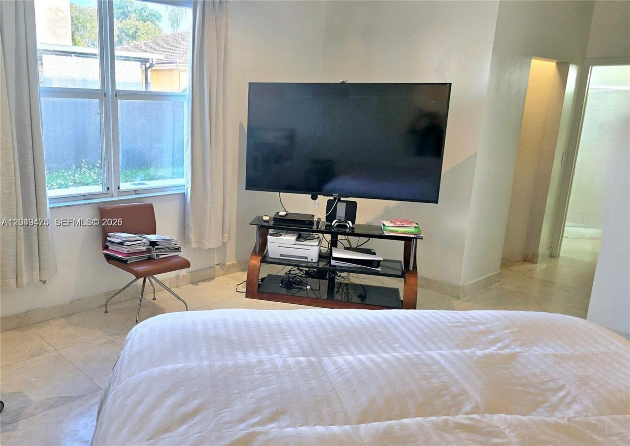 2105 NE 40th Ave , Homestead, FL 33033 Photo