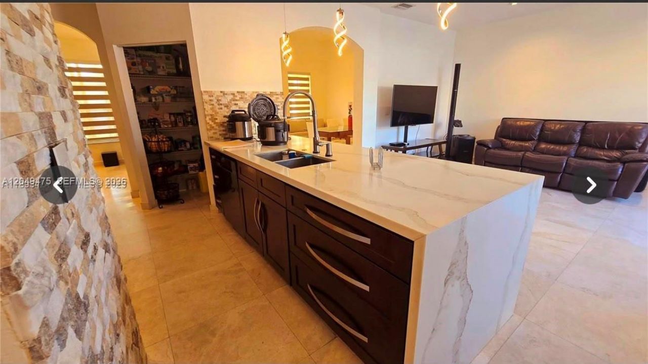2105 NE 40th Ave , Homestead, FL 33033 Photo