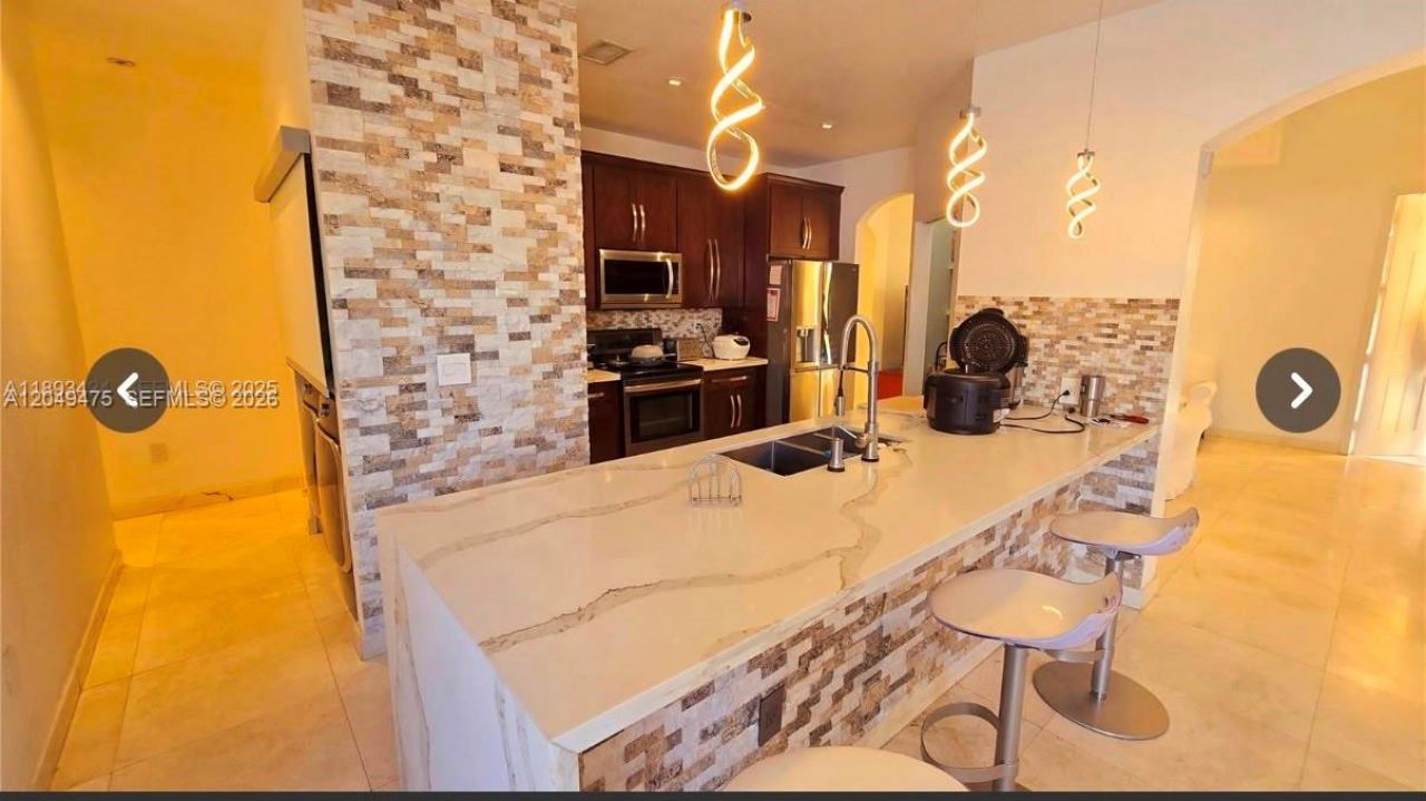 2105 NE 40th Ave , Homestead, FL 33033 Photo