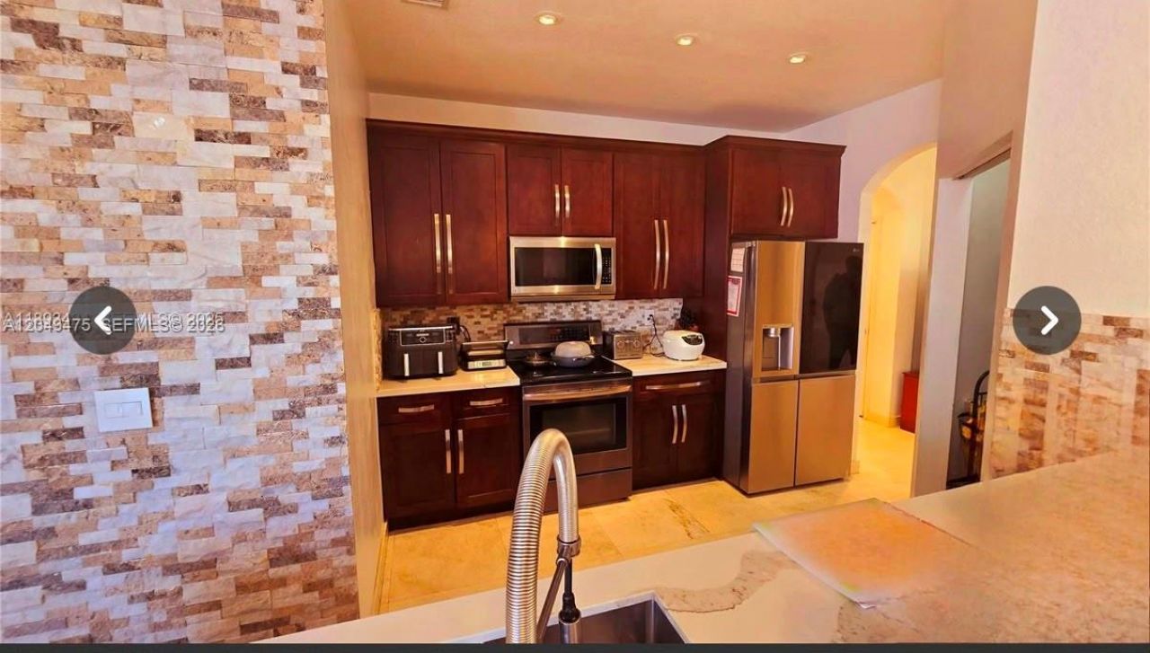 2105 NE 40th Ave , Homestead, FL 33033 Photo