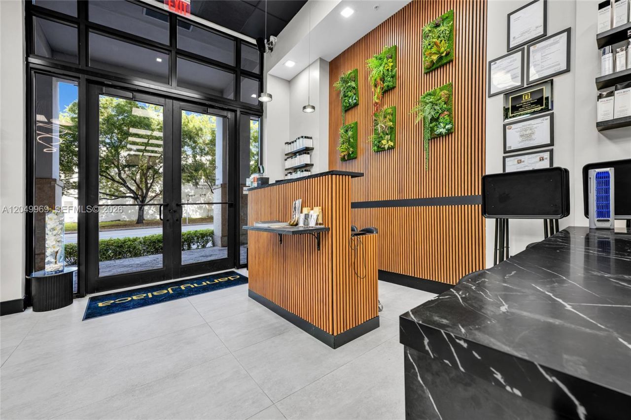 301 Altara Ave, Unit CU-3K, Coral Gables, FL 33146 Photo