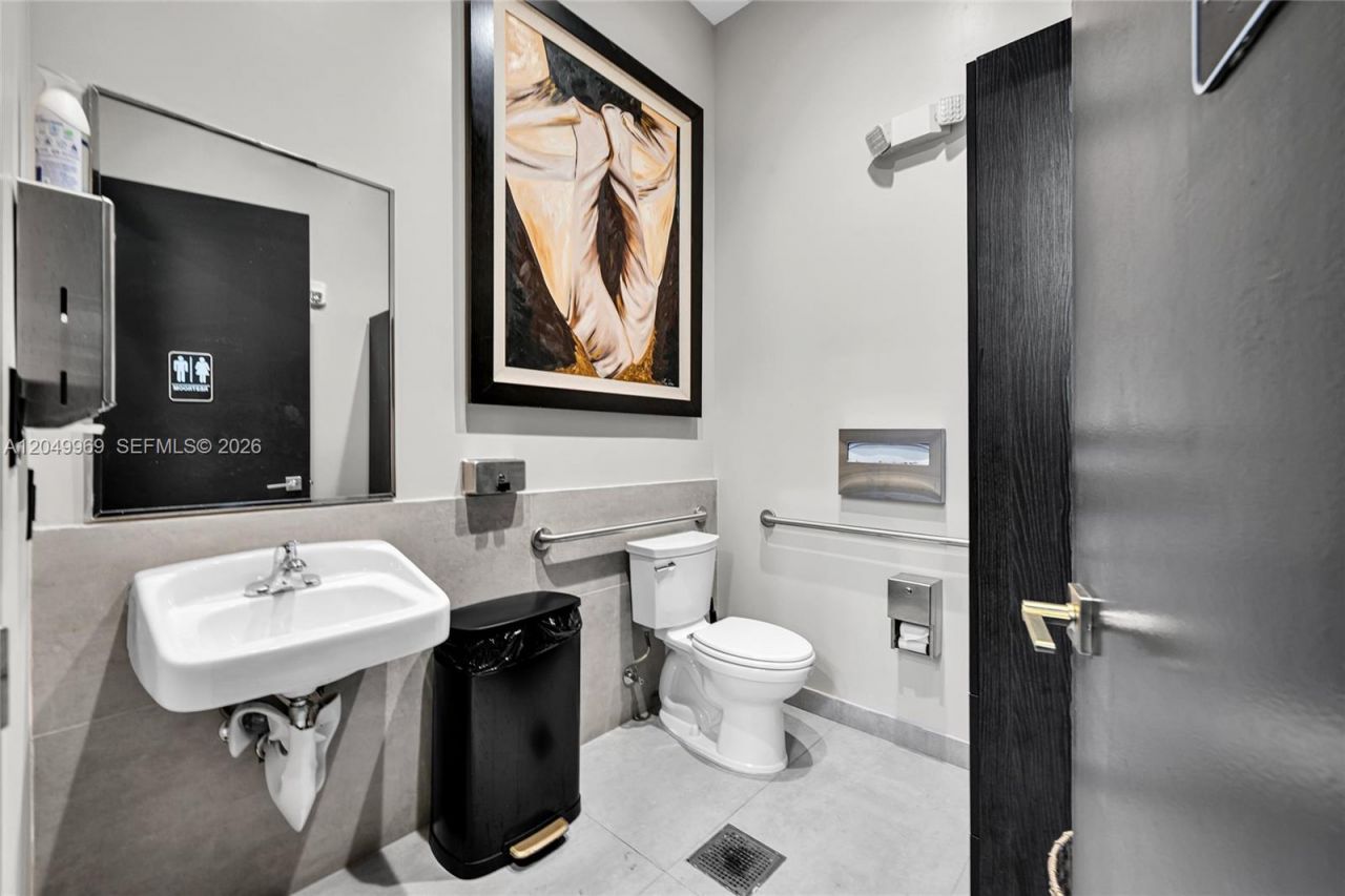 301 Altara Ave, Unit CU-3K, Coral Gables, FL 33146 Photo