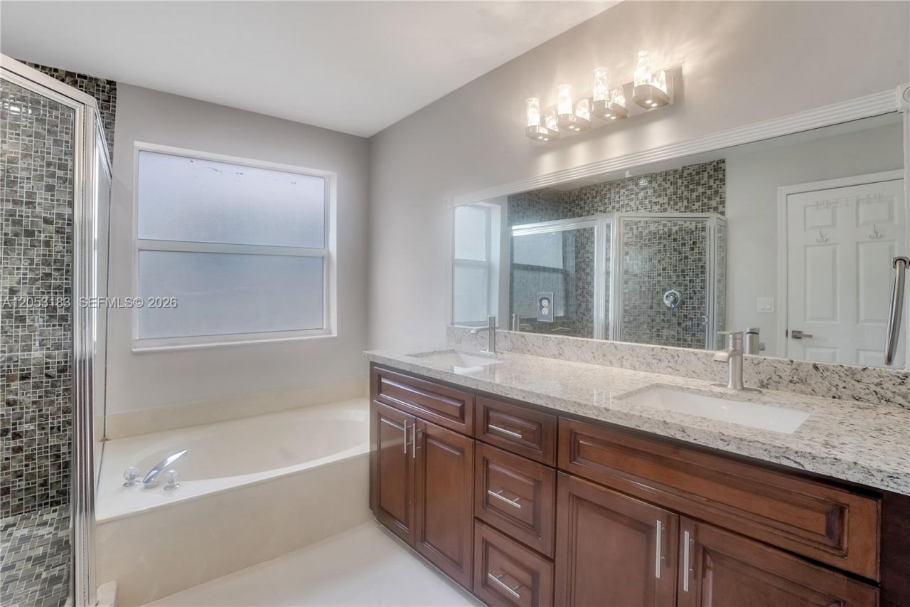 5012 SW 155th Ave, Miramar, FL 33027 Photo