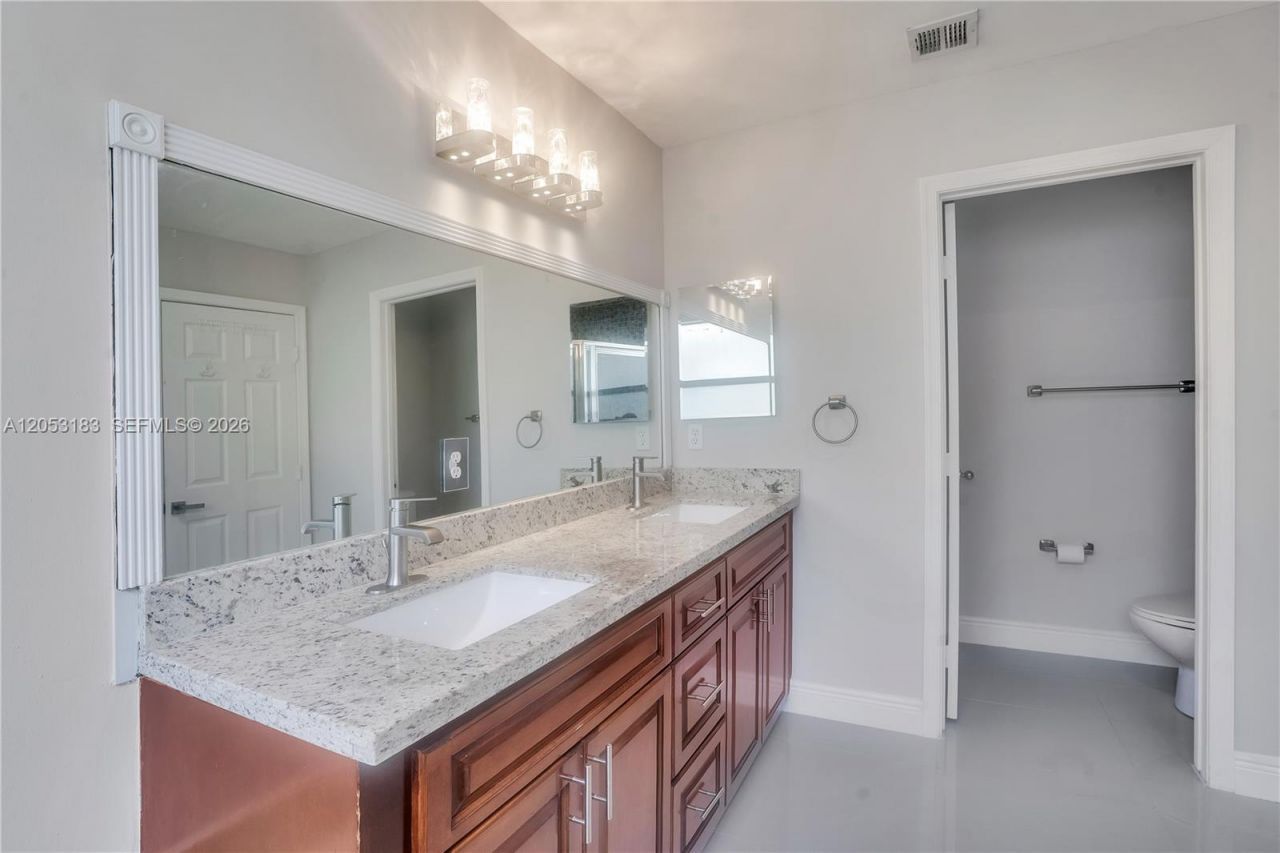 5012 SW 155th Ave, Miramar, FL 33027 Photo
