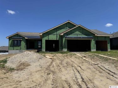 11602 Slayton Street, Papillion, NE 68046