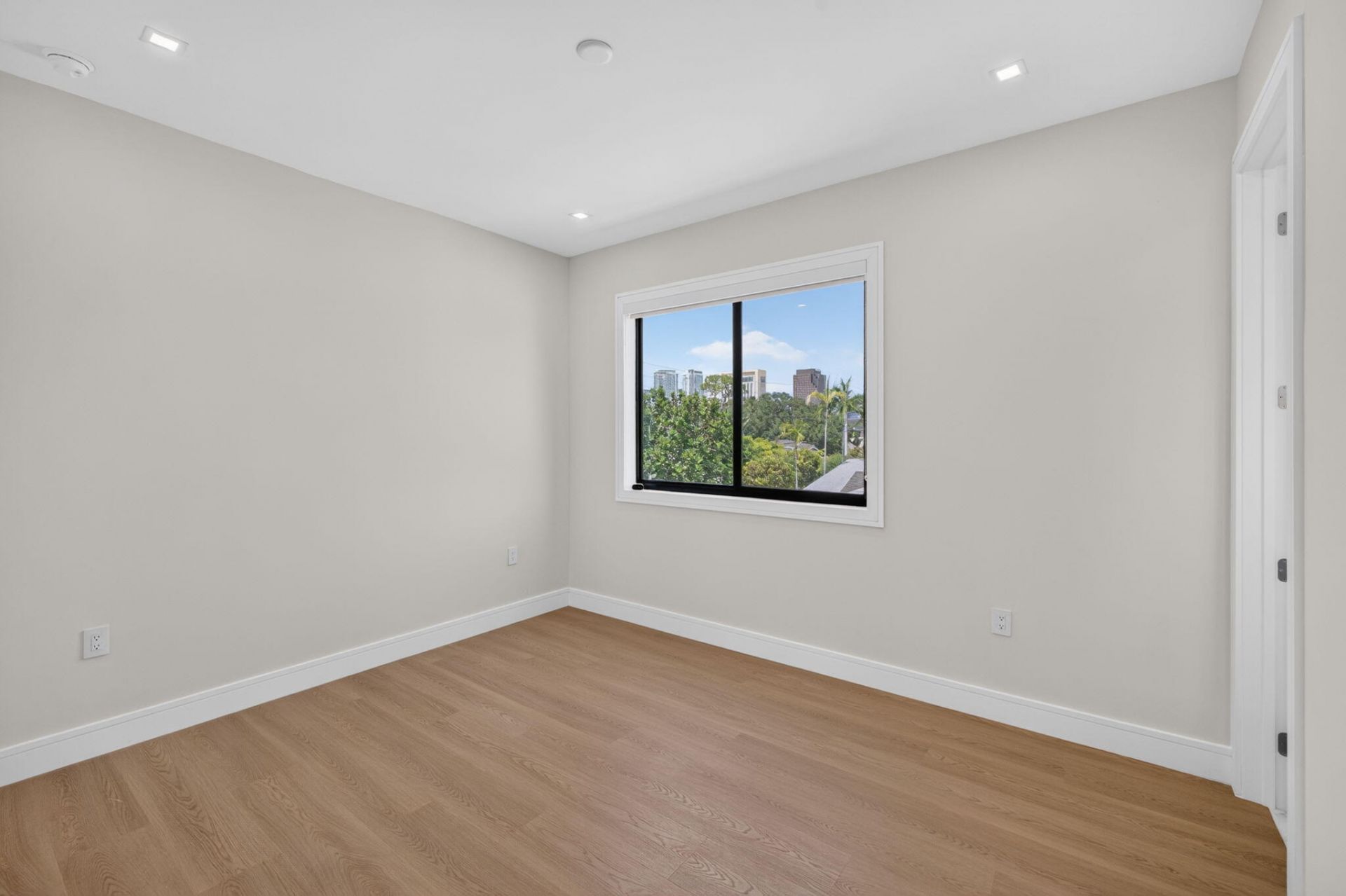704 SW 9th Street, Fort Lauderdale, FL 33315 Photo