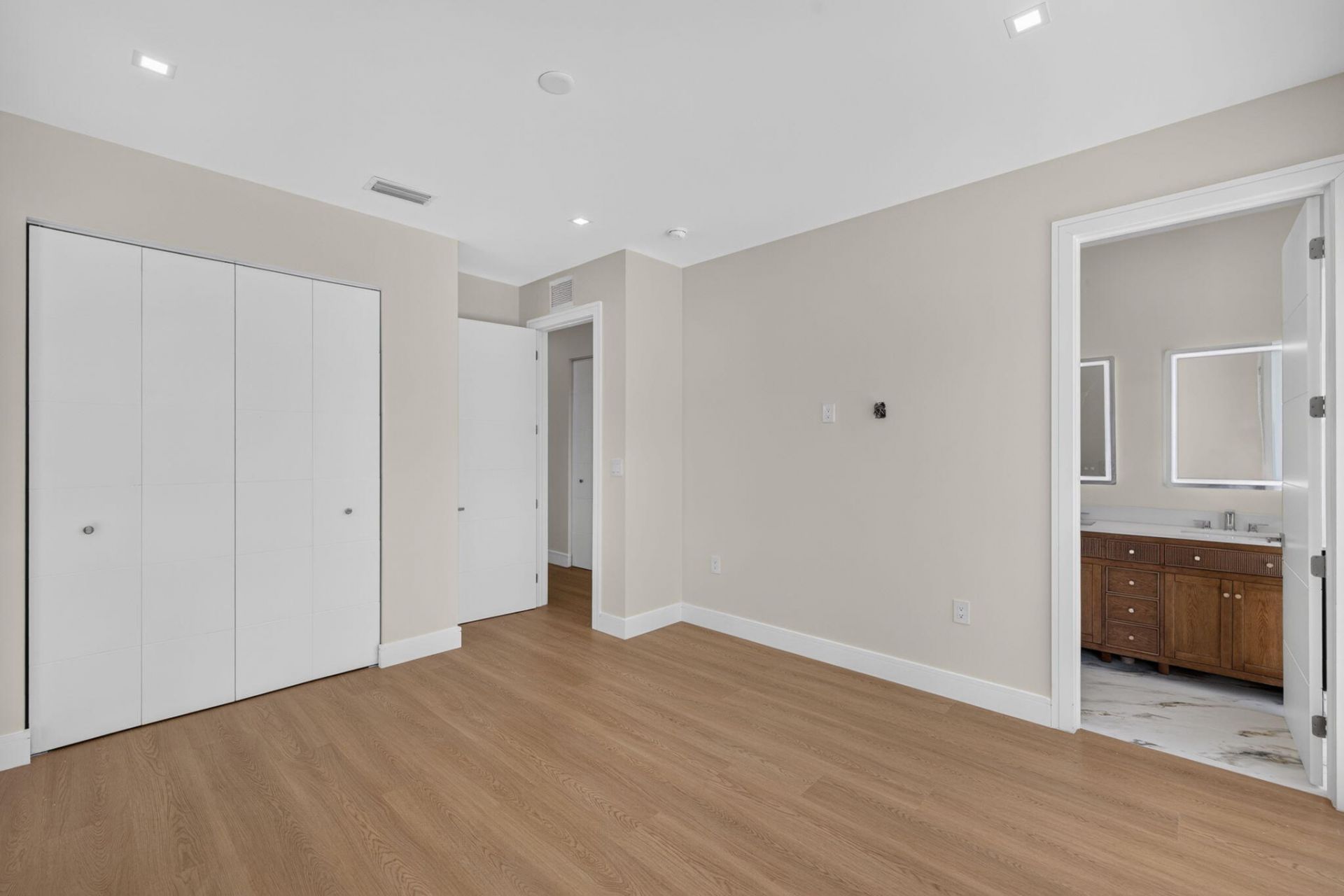704 SW 9th Street, Fort Lauderdale, FL 33315 Photo