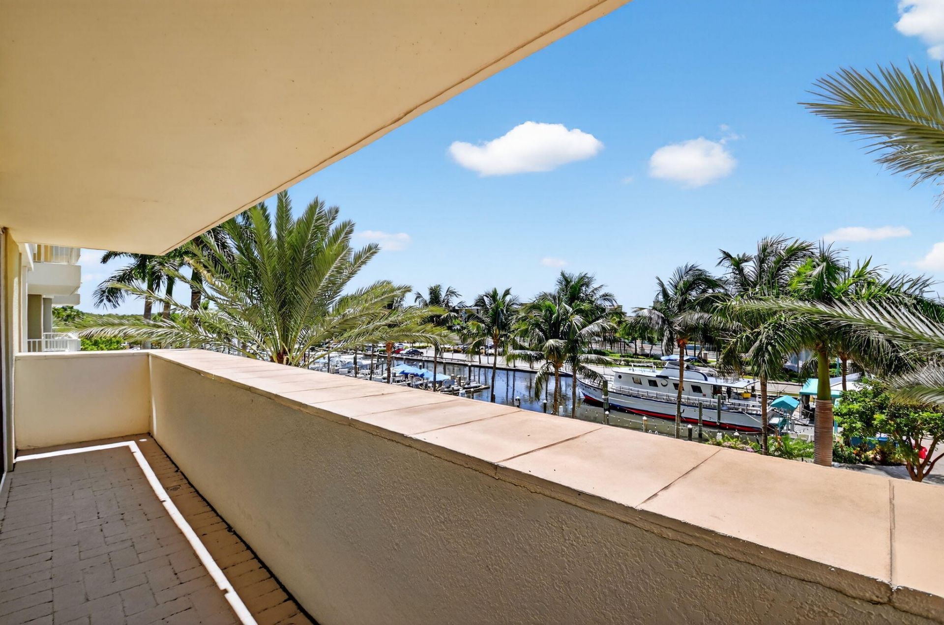625 Casa Loma Boulevard, Unit 306, Boynton Beach, FL 33435 Photo