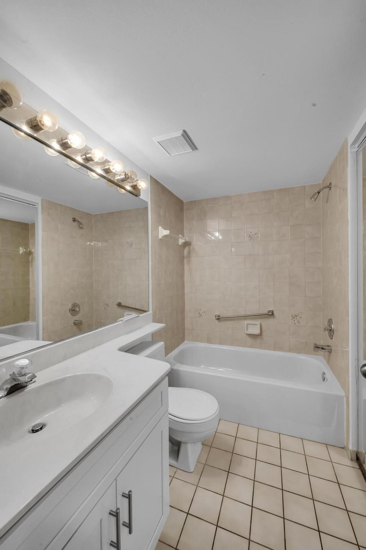 2506 SE Anchorage Cove, Unit C-1, Port Saint Lucie, FL 34952 Photo