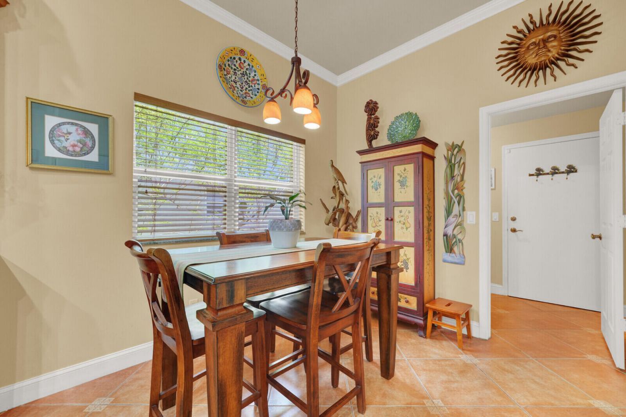 718 NW 177th Avenue, Pembroke Pines, FL 33029 Photo