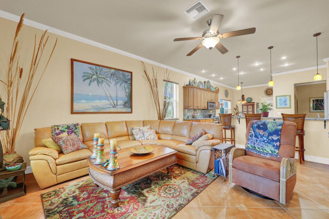 718 NW 177th Avenue, Pembroke Pines, FL 33029 Photo