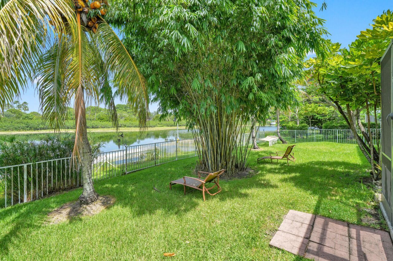 718 NW 177th Avenue, Pembroke Pines, FL 33029 Photo