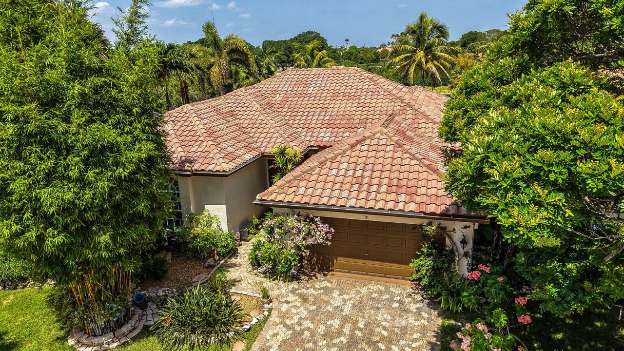 718 NW 177th Avenue, Pembroke Pines, FL 33029 Photo