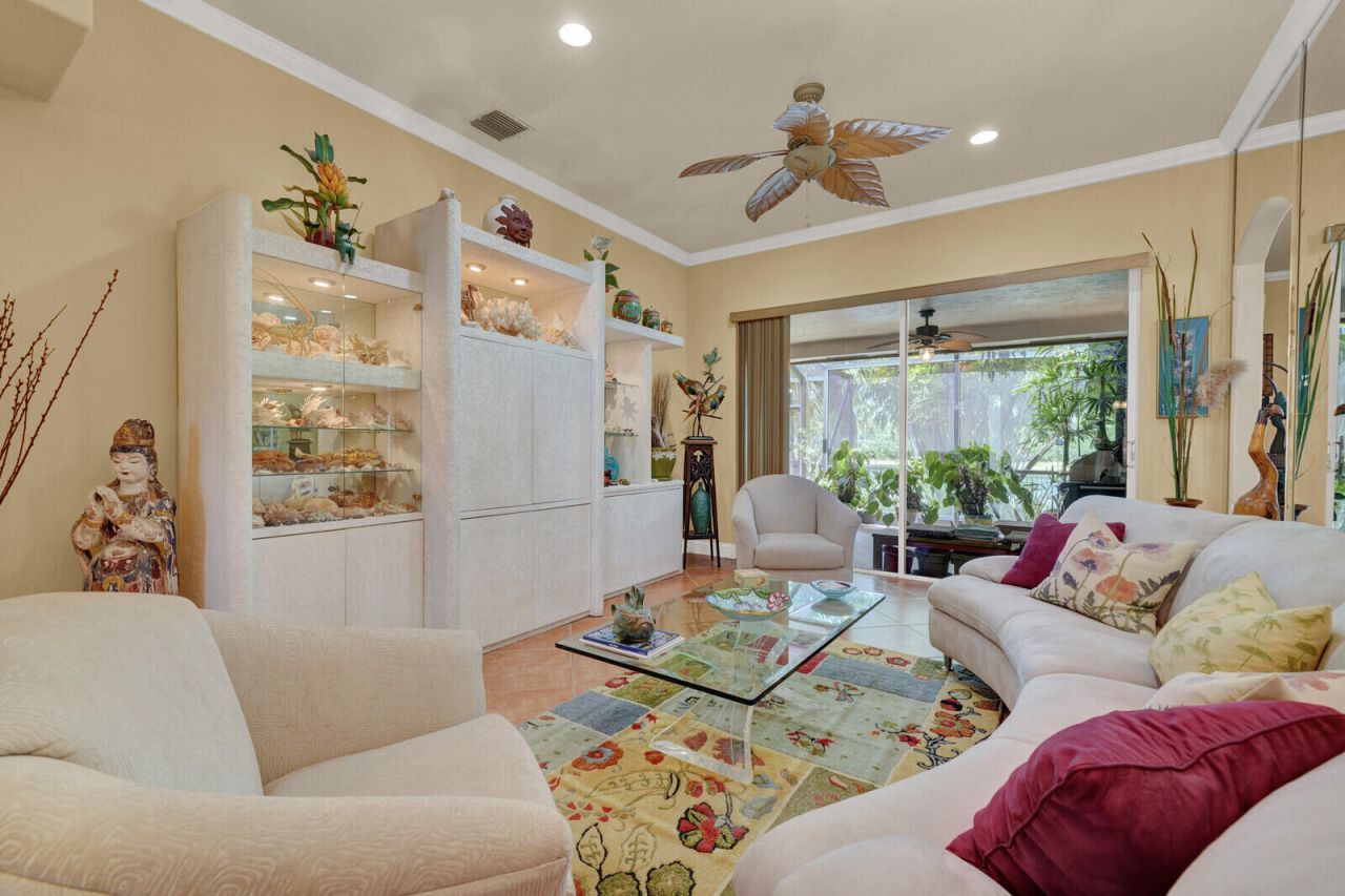 718 NW 177th Avenue, Pembroke Pines, FL 33029 Photo