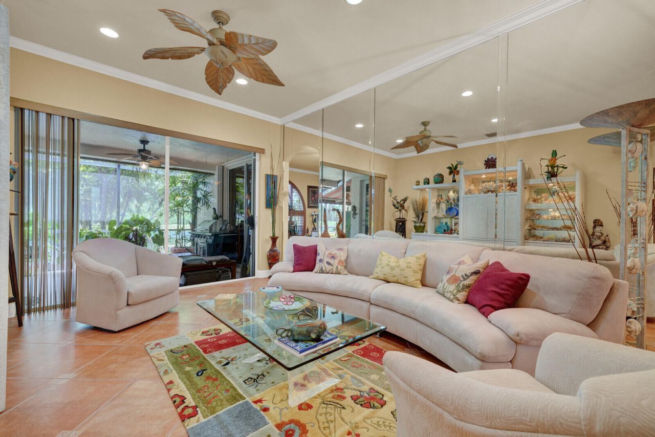 718 NW 177th Avenue, Pembroke Pines, FL 33029 Photo
