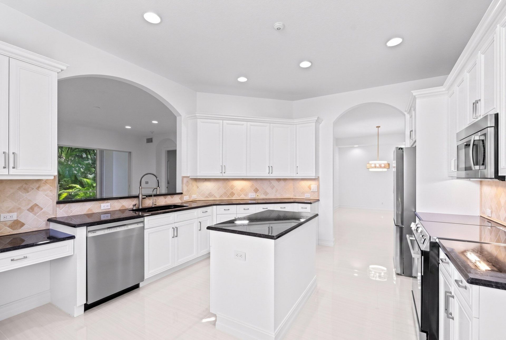 127 Palm Bay Terrace, Unit A, Palm Beach Gardens, FL 33418 Photo