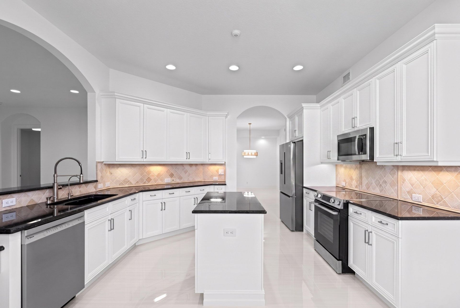 127 Palm Bay Terrace, Unit A, Palm Beach Gardens, FL 33418 Photo