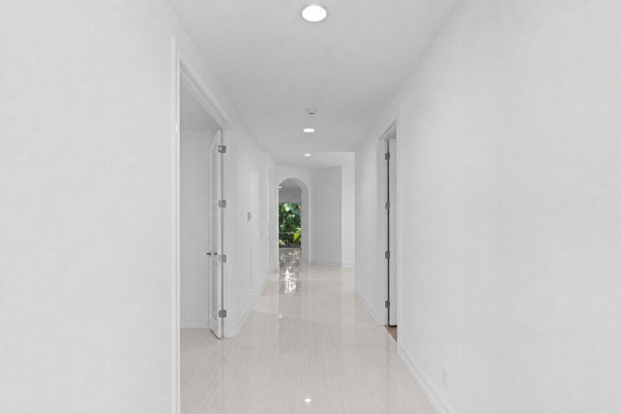 127 Palm Bay Terrace, Unit A, Palm Beach Gardens, FL 33418 Photo