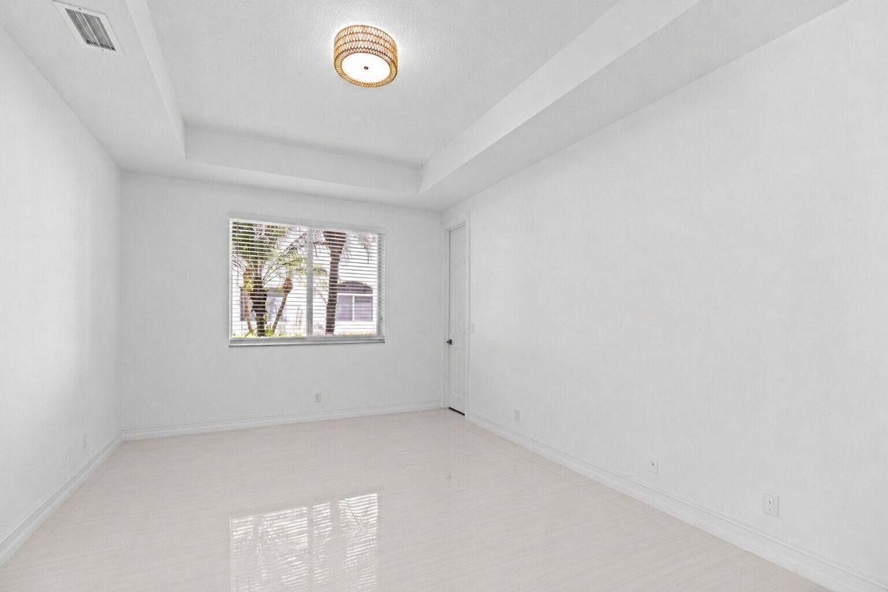 127 Palm Bay Terrace, Unit A, Palm Beach Gardens, FL 33418 Photo