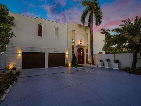 1020 SE 9TH Avenue, Fort Lauderdale, FL 33316