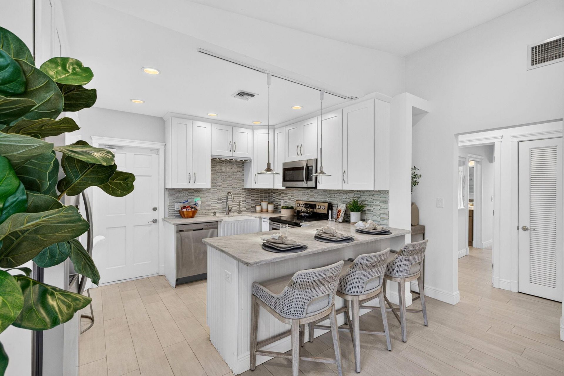 1329-2 SE 13th Terrace, Fort Lauderdale, FL 33316 Photo