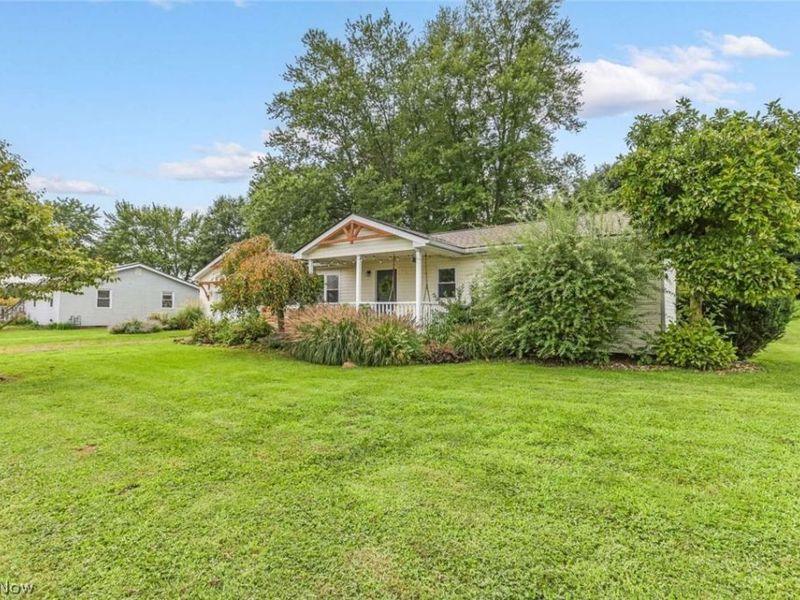 89 Beard Street, Frazeysburg, OH 43822 Photo 1