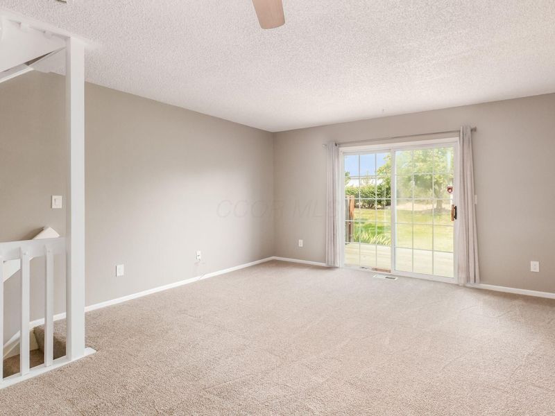 1752 Bennigan Drive, Unit Unit 114C, Hilliard, OH 43026 Photo 10