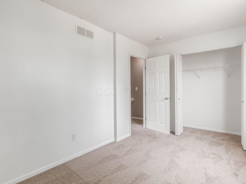 1752 Bennigan Drive, Unit Unit 114C, Hilliard, OH 43026 Photo 20