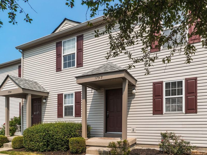 1752 Bennigan Drive, Unit Unit 114C, Hilliard, OH 43026 Photo 3