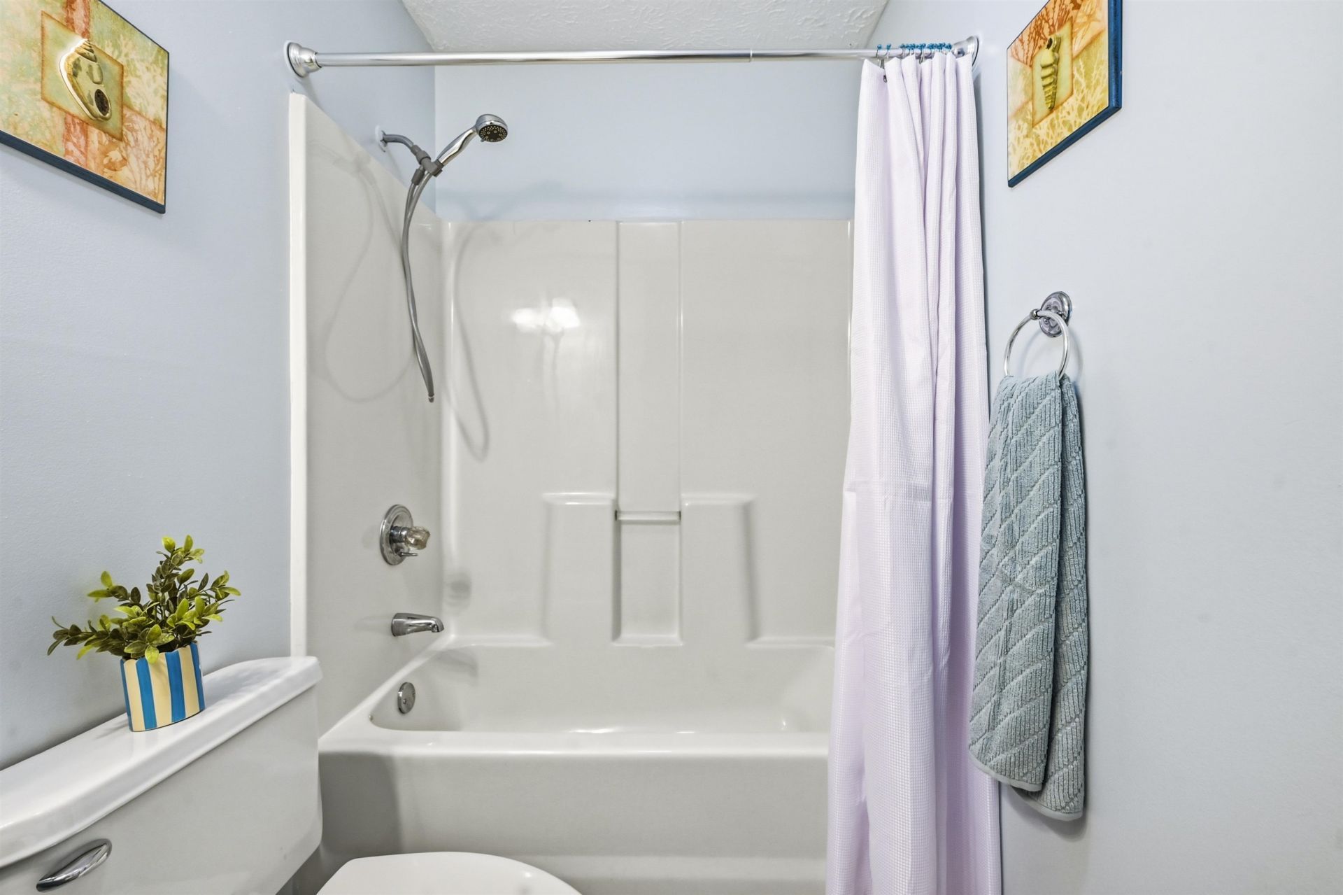 573 Blue River Ct. Photo 11