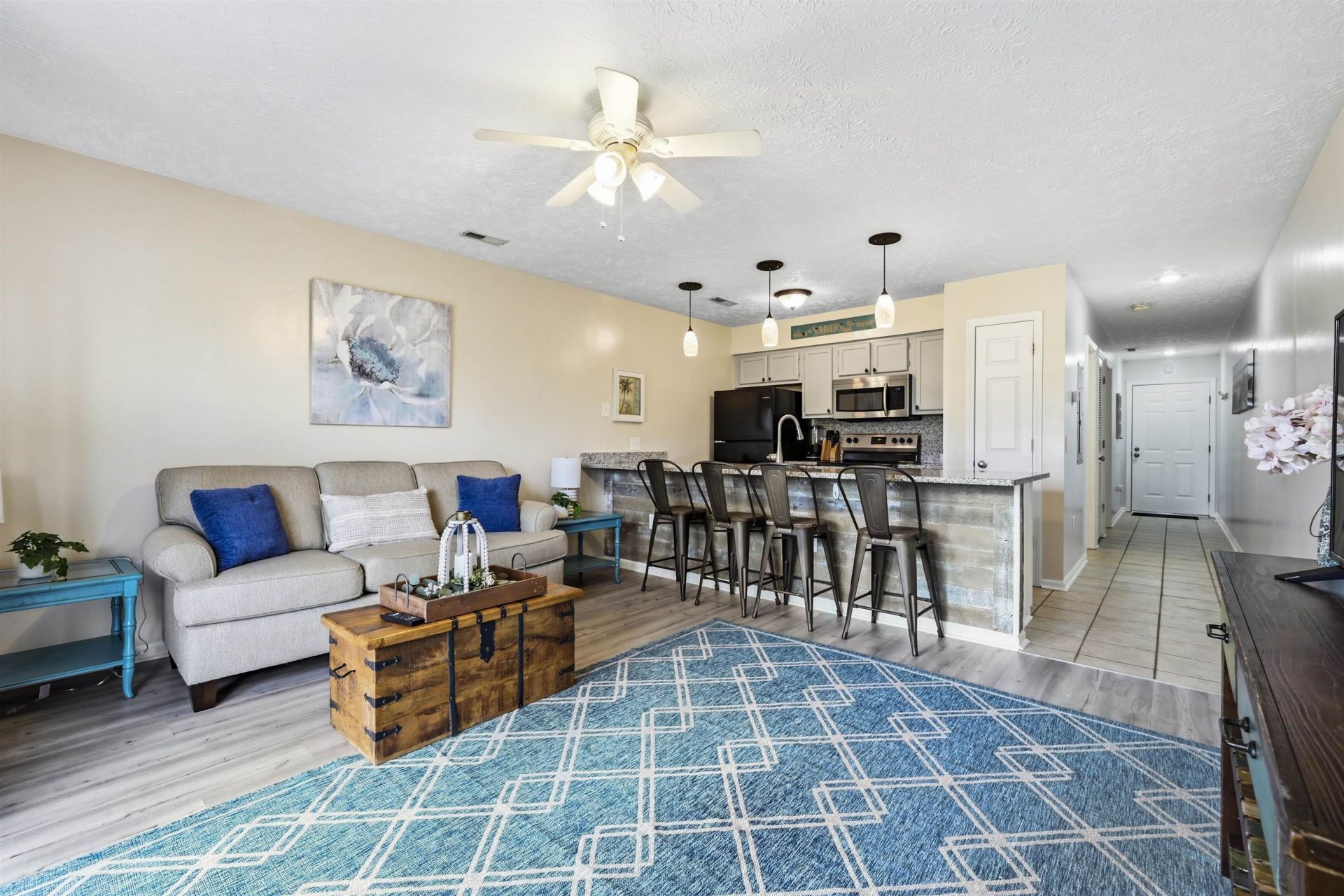 573 Blue River Ct. Photo 21
