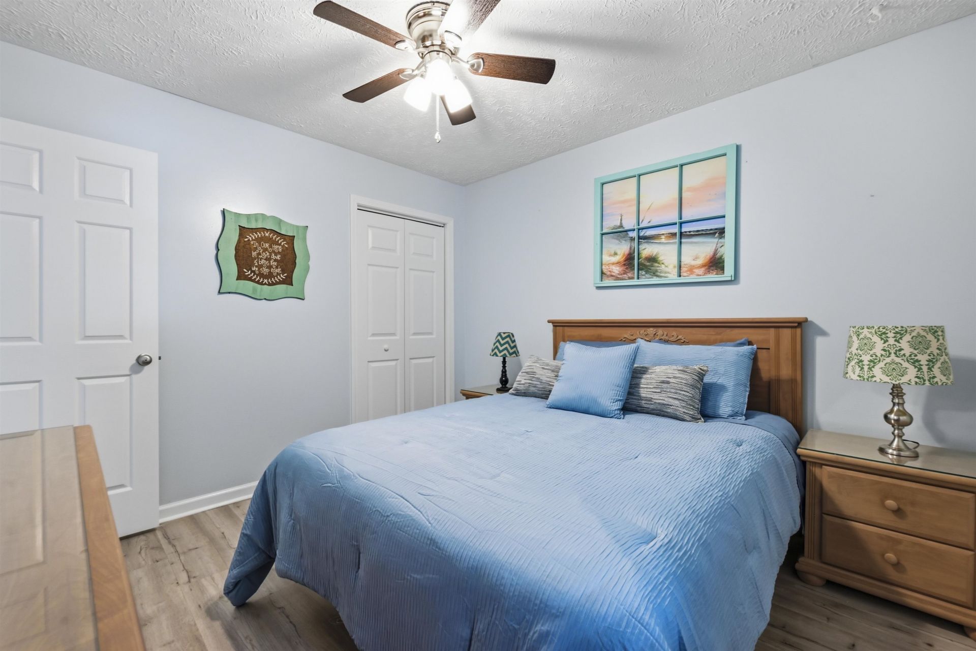 573 Blue River Ct. Photo 9
