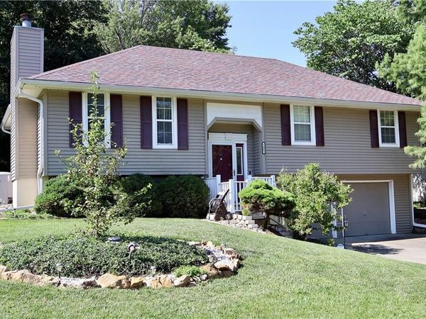 1462 Grandview Drive, Warrensburg, MO 64093