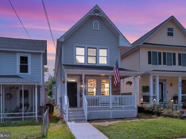 1712 WASHINGTON AVENUE, FREDERICKSBURG, VA 22401