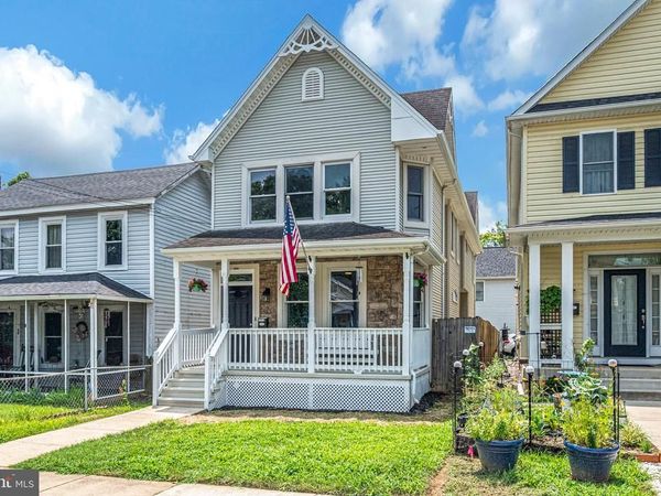 1712 WASHINGTON AVENUE, FREDERICKSBURG, VA 22401