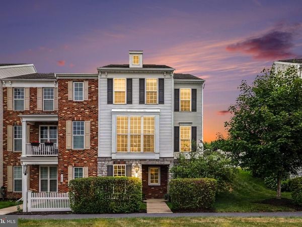 1461 KEEGAN LANE, MECHANICSBURG, PA 17055