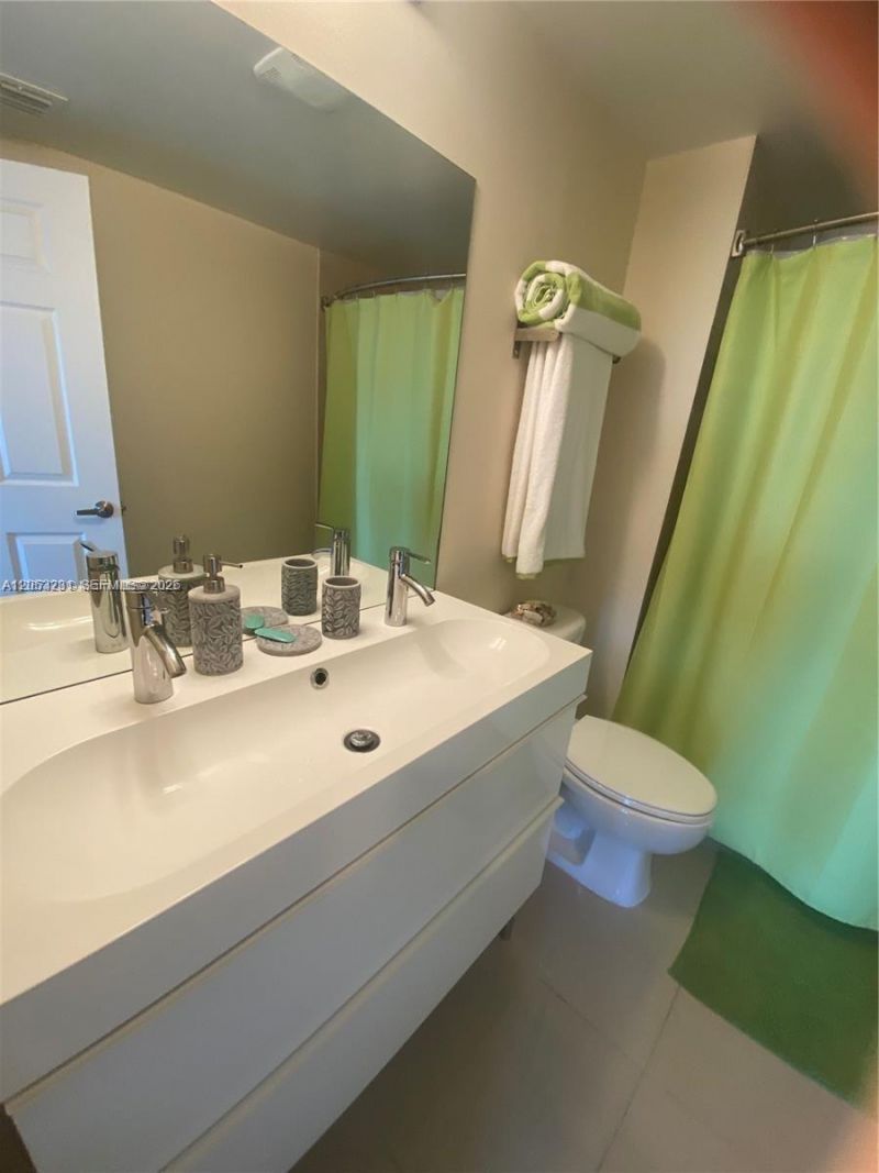 275 NE 18th St , Unit 809, Miami, FL 33132 Photo