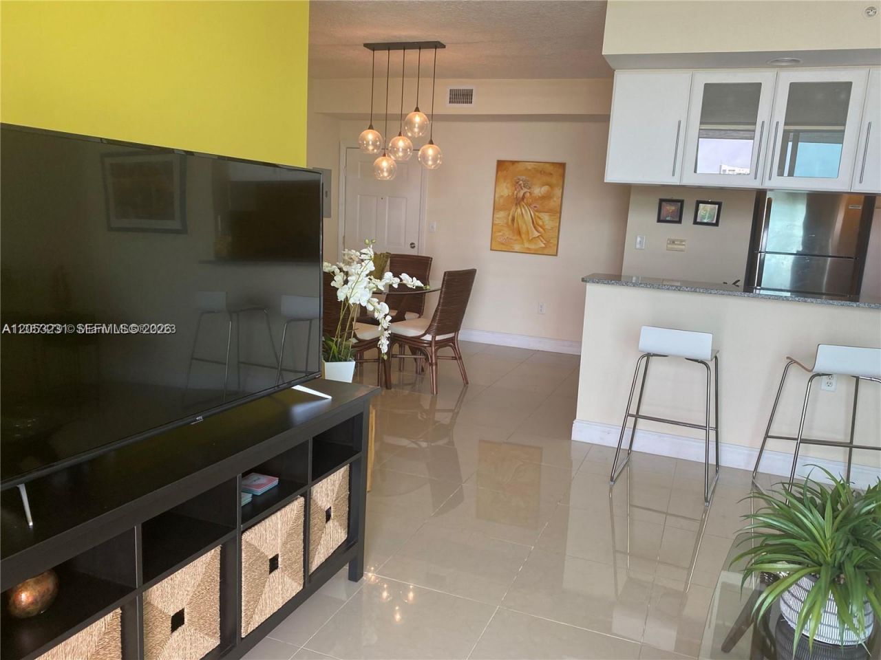 275 NE 18th St , Unit 809, Miami, FL 33132 Photo