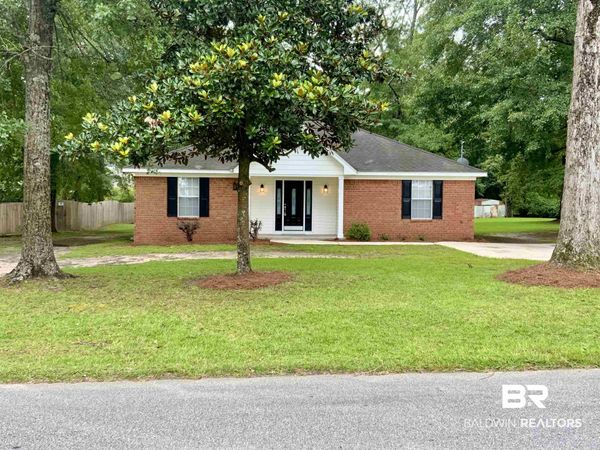 1006 Newport Parkway, Bay Minette, AL 36507