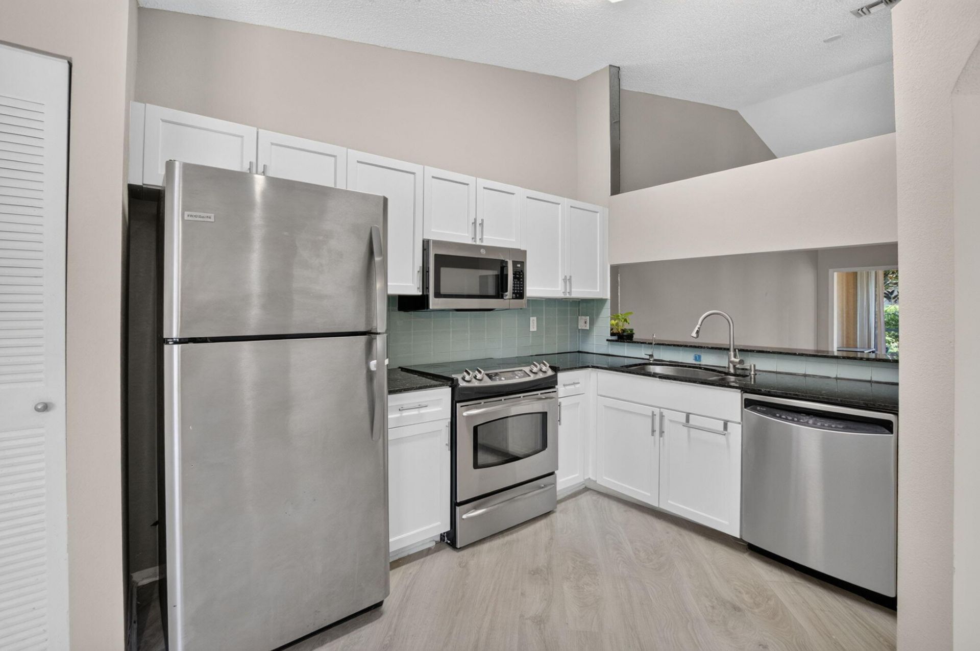 8108 Summer Shores Drive, Delray Beach, FL 33446 Photo